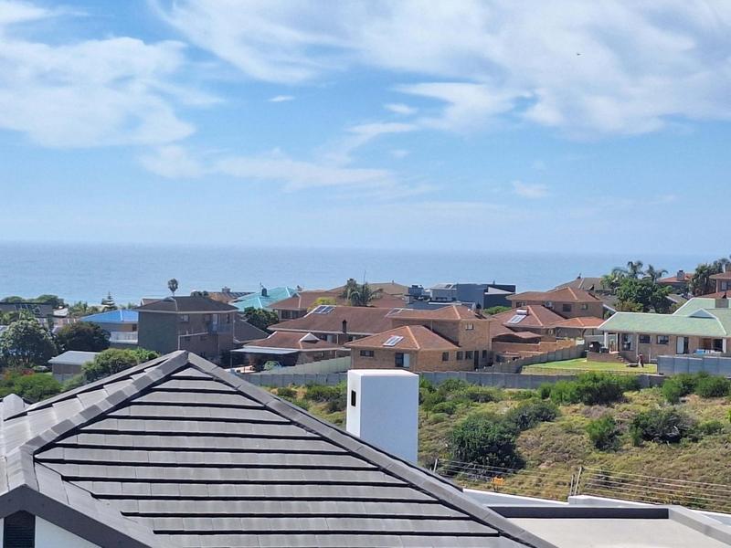 4 Bedroom Property for Sale in Hartenbos Heuwels Western Cape